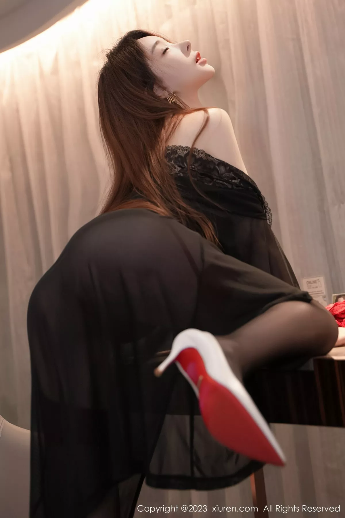 [XiuRen秀人网]第7628期雨儿写真-秀人资源网